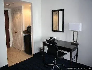 Holiday Inn Express St. Louis Arpt - Maryland Hgts, An Ihg Hotel Maryland Heights 2*,