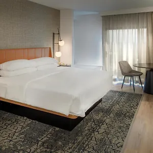3* Hotel Sheraton Westport Plaza