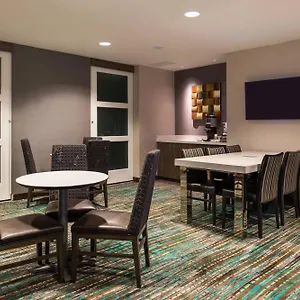 3* Hotel By Marriott St. Louis Westport