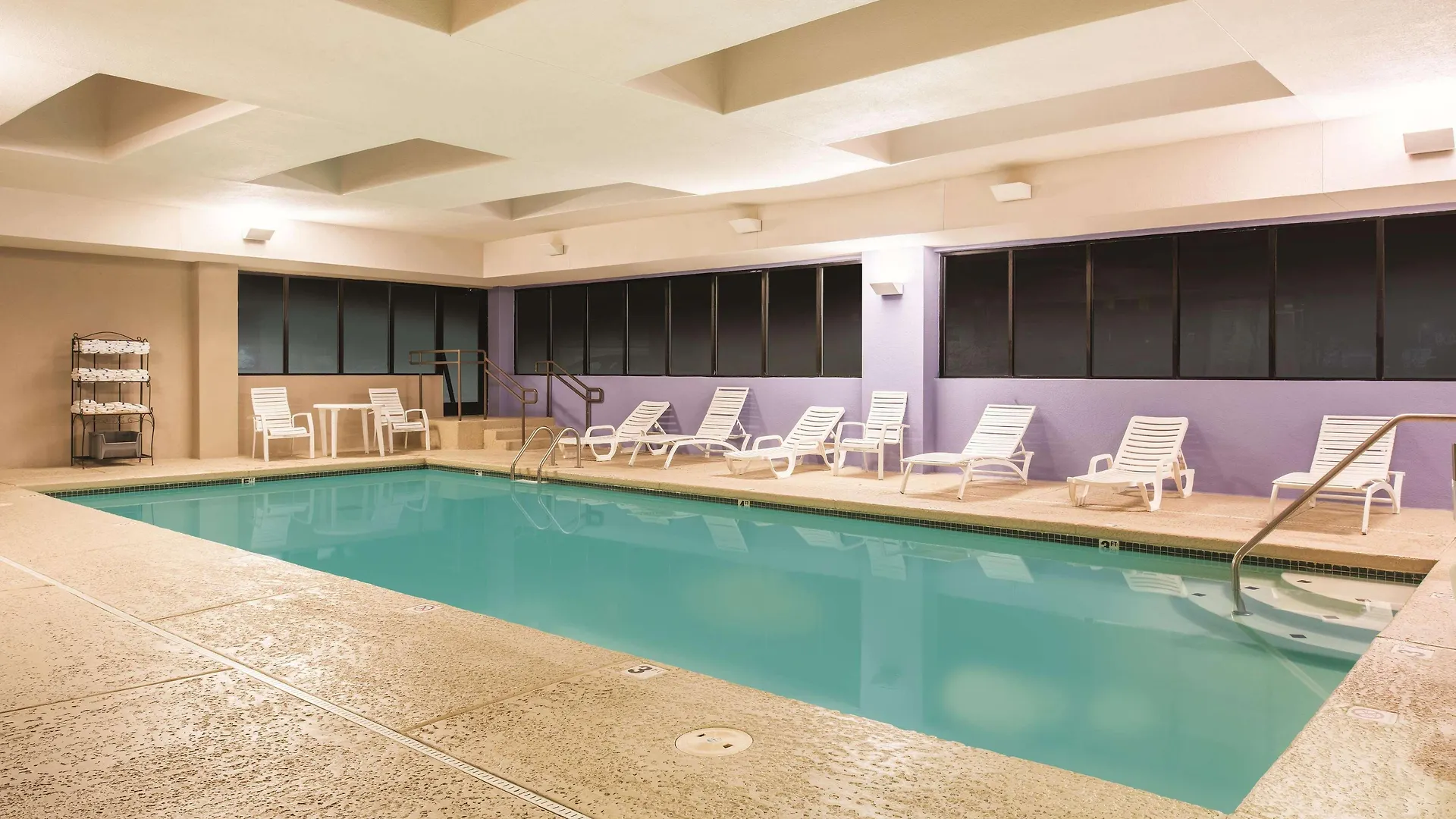 Holiday Inn Express St. Louis Arpt - Maryland Hgts, An Ihg Hotel Maryland Heights